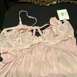 Brand new pink chemise and thong set for sale. Size XL